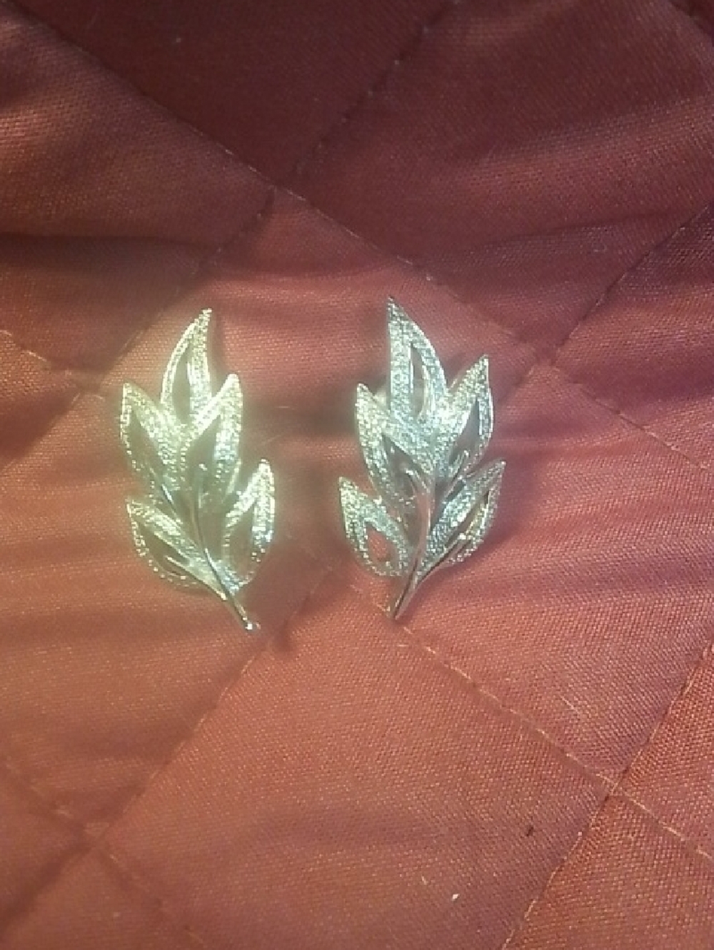 Silver Leaf Clip Earrings - Elegant Women Jewelry